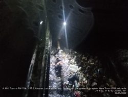 Tumpukan Sampah Pemyumbat Saluran Air, Pemkab Bojonegoro Bersihkan Kaliavour