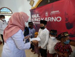 Bersama Warga Desa, Bupati Ipuk Gelar Haul Bung Karno