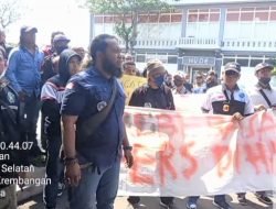 Unjuk Rasa di Polrestabes Surabaya, Desak Polisi Tangkap Pelaku Persekusi Terhadap Jurnalis