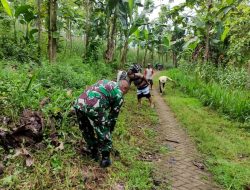 Dukung BBGRM XIX Bojonegoro, Babinsa Kedewan dan Warga Dua Desa Gelar Karya Bakti Bersama