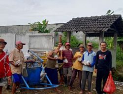 Jum’at Berkah, Biro Jember News Patroli Berbagi Nasi Bungkus