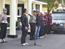 Lepas Atlit Bola Voly Bondowoso Tanding di Porprov Jatim, AKBP. Wimboko : Junjung Sportifitas dan Selamat Bertanding Semoga Sukses