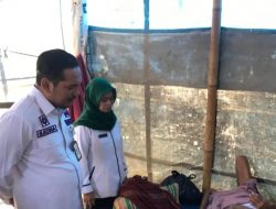 Camat Kaliwungu Kudus Bantu Lansia untuk Berobat dan Dapatkan Tempat Tinggal Layak￼