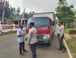 Antisipasi Penyebaran PMK, Kapolsek Sumbermanjing Wetan Terus Gencarkan Penyekatan Mobilitas Hewan Ternak
