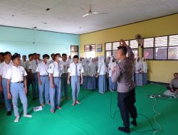 Cegah Kenakalan Remaja , Sat Binmas Polres Sumbawa Laksanakan Binluh Ke Sekolah