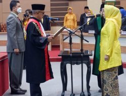 Rapat Paripurna, Hj. Any Mahnunah Dilantik Menjadi Wakil Ketua Dewan, Kopan Menjadi Anggota DPRD Kabupaten Mojokerto