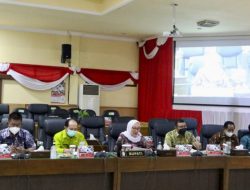 Komisi C DPRD Bojonegoro Bersama Bupati Bojonegoro Gelar Rapat Kerja Pengentasan Kemiskinan