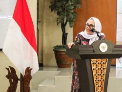 Bupati Bojonegoro Anna Mu’awannah dan Jajaran Forkopimda Ikuti Rakor Tim Terpadu Penanganan Wabah PMK       