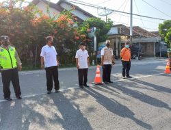 Antisipasi Penyebaran PMK, Polsek Badegan Lakukan Penyekatan