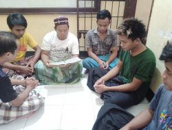 Kapolsek Mayang AKP. Bejul Nasution SH., Berikan Bimbingan Mental untuk Para Tahanan