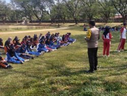 Polsek Siman dan Koramil Siman Berikan Materi PBB kepada Peserta MPLS SMAN 1 Ponorogo