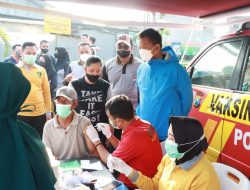Sasar Pasar Trdisional, Polresta Sidoarjo Masifkan Vaksinasi Booster