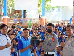 Hari Ke-10 Operasi Patuh, Polres Sumbawa Datangi SMKN 2 Sumbawa Berikan Edukasi Tertib Berlalu Lintas