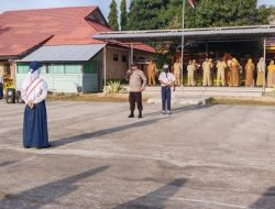 Ditunjuk Sebagai Pembina Upacara, Kanit Binmas Plampang Berikan Motivasi ke Pelajar