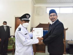 Sempat Tertunda, Kades Bogempinggir Balongbendo Akhirnya Dilantik Bupati