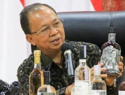 Setelah Arak Bali, Wayan Koster Ingin Tingkatkan Produksi Tuak