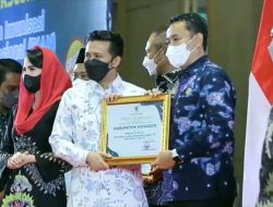 Pemkab Sidoarjo Menerima Kado Penghargaan atas Kinerja Pencapaian IRL