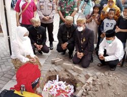 Iktiar Ramaikan Pasar Trowulan, Disperindag Gelar Ruwatan Pasar, Kirap dan Seni Bantengan LASKAR GUNUNGJATI