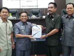 Wawali Kota Banjarmasin Mengikuti Rapat Paripurna Tingkat 1 di Ruang Rapat Paripurna DPRD