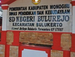 Kepala Sekolah Kutip Uang untuk Seragam Batik, namun Sudah 1 tahun  Baju Belum Terealisasi