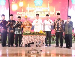 Peringati HUT RI ke-77 , Bupati Sidoarjo bersama Kyai Sholawat dan Tasyakuran di Pendopo