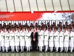 Bupati Bojonegoro Kukuhkan 72 Anggota Paskibraka 2022 di Pendopo Malowopati 