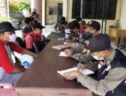 Cegah Penyebaran Covid 19, Polres Lamongan Rutin Gelar Operasi Yustisi dan Imbau Masyarakat Tetap Disiplin Prokes