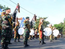 Drumband Yonif 501 BJ Ramaikan Peringatakan HUT Ke-67 Lalu Lintas Polres Madiun Kota