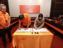 Polda Jatim Tandatangani Perjanjian Kerjasama Bersama PT Pos Indonesia