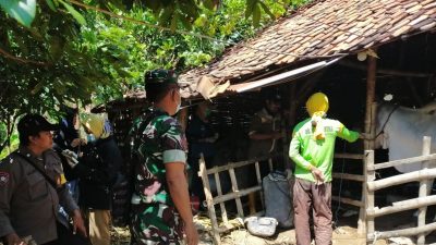 Polsek Grabagan Polres Tuban Melaksanakan Pengawalan Vaksinasi PMK