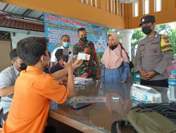 Suami tidak Bisa Lagi Bekerja, Ibu Dua Orang Anak di Gresik Sumringah Menerima BLT BBM dan BPNT