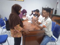 349 KPM Desa Glonggong Terima BLT BBM