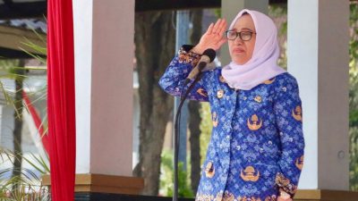 Pimpin Upacara Pagi, Bupati Bojonegoro: Tingkatkan Profesionalitas PNS untuk Pembangunan Daerah