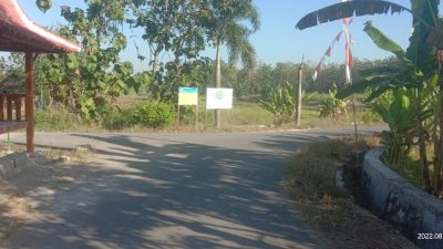 Jalan Poros Desa Kendung Diaspal dan Mulus, Warga Desa: Terima Kasih Bu Anna Mu’awanah