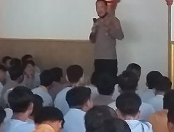 Polsek Kota Selong Sosialisasikan Program KRING BTS Polres Lotim di SMAN 3 Selong