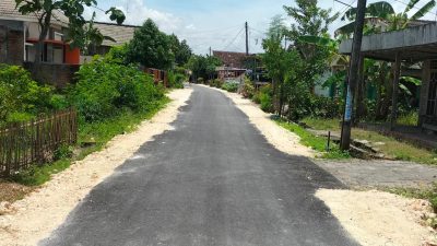 Kemamang Nglenyer, Pemdes Selesaikan Jalan Aspal  BKKD Tahap 1