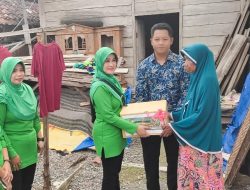 HUT ke- 77 TNI, Babinsa dan Persit Koramil 06/Baureno Kodim 0813/Bojonegoro Gelar Bakti Sosial