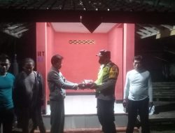 Kopi Gratis daan Pesan Kamtibmas dari Anggota Patroli Polres Wonogiri