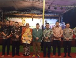 Sosialisasi DBH-CHT, Gempur Rokok Ilegal Melalui Wayang Kulit di Pendopo Desa Lojejer