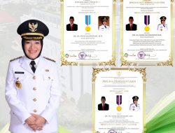 Bupati Bojonegoro Raih Tiga Penghargaan dari Mendes PDTT