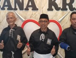 Mbah Paidi dan Dedik Praomono Penyandang Disabilitas Siap Ikuti Kenaikan Tingkat Jambon PSHT 