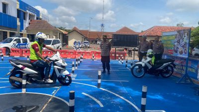 Pastikan Ujian SIM Berjalan Sesuai Prosedur dan Tidak Ada Pungli, Kapolres Lampura Sidak Satpas SIM