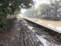 Warga Keluhkan Jalan Rusak yang Luput dari Pembangunan