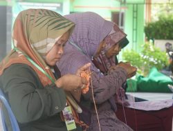 Pemkab Bojonegoro Gelar Pelatihan Bagi Pelaku IKM Rajut di Gayam