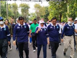 Bupati Bojonegoro Bersama Ka. Bakorwil dan Forkopimda Ikuti Jalan Santai Hari Jadi Provinsi Jatim ke-77