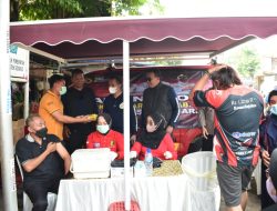 Pejabat Polda Jatim dan Kapolresta Sidoarjo Tinjau Vaksinasi Civid-19 di Prambon