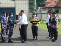 HUT Polairud ke-72, Kapolda Jatim Berikan Penghargaan Kepada Sembilan Personel Berprestasi