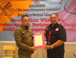 Lima Anggota SWI Terima Sertifikat Kompetensi Wartawan Berlogo Burung Garuda