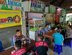 Kasat Lantas Polres Bojonegoro Beri Imbauan Kepada Pengemudi Bus di Terminal Rajewesi