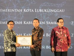 Bojonegoro Raih Anugerah Meritokrasi Kategori Baik
